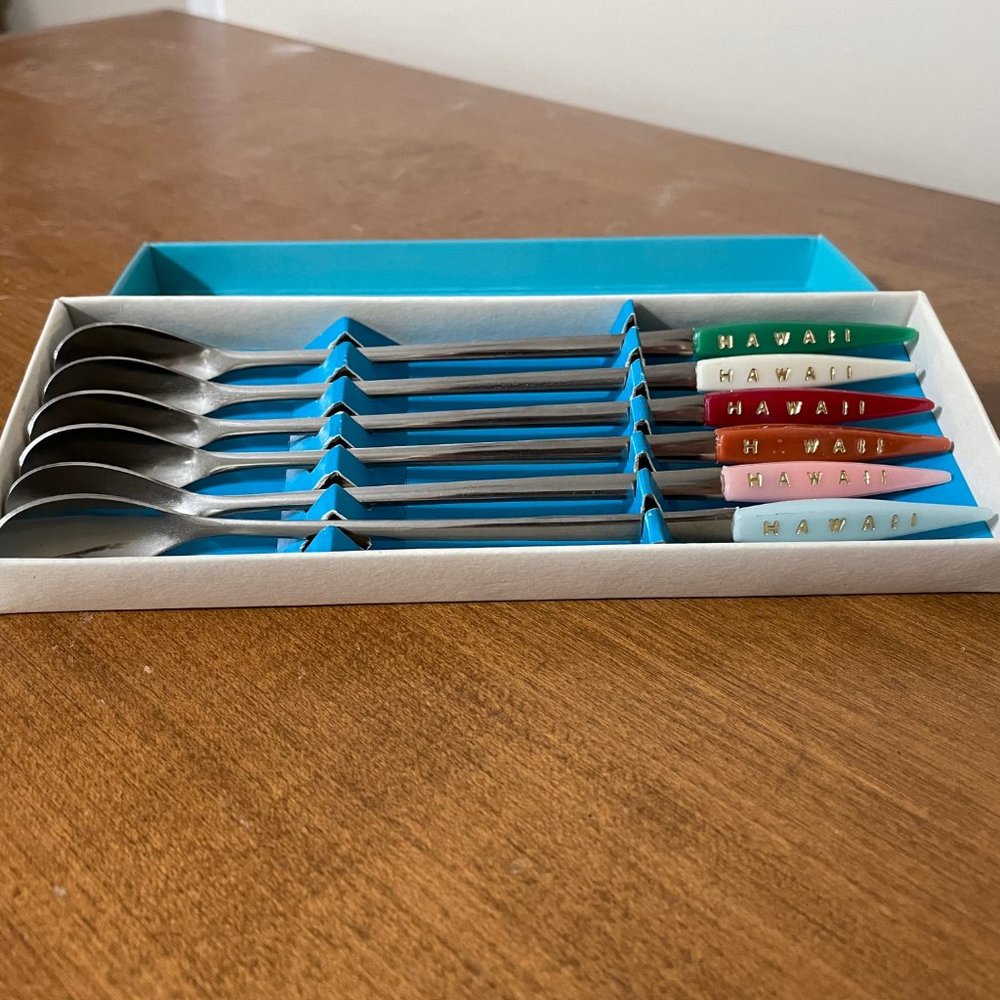 Souvenir Hawaii long spoons, set of 6